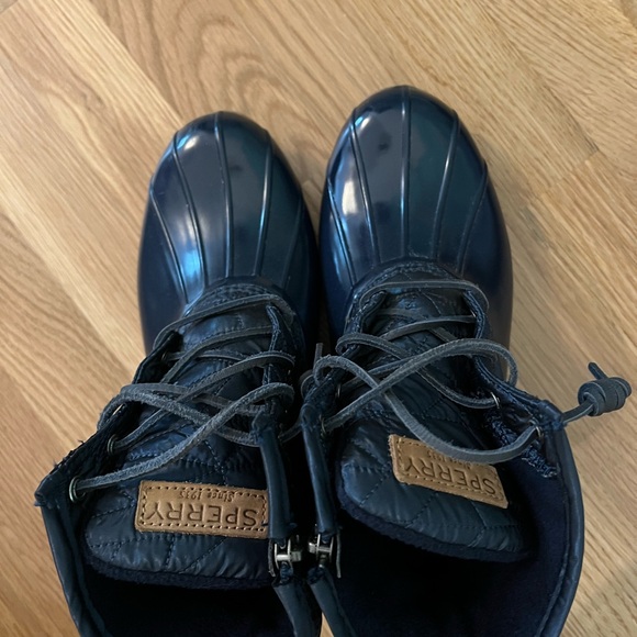 Sperry Duck Boots - Picture 4 of 5